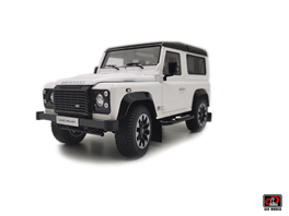 1-18  2018 Land Rover Defender 90 works V8 70th Edition Diecast model car- White color
